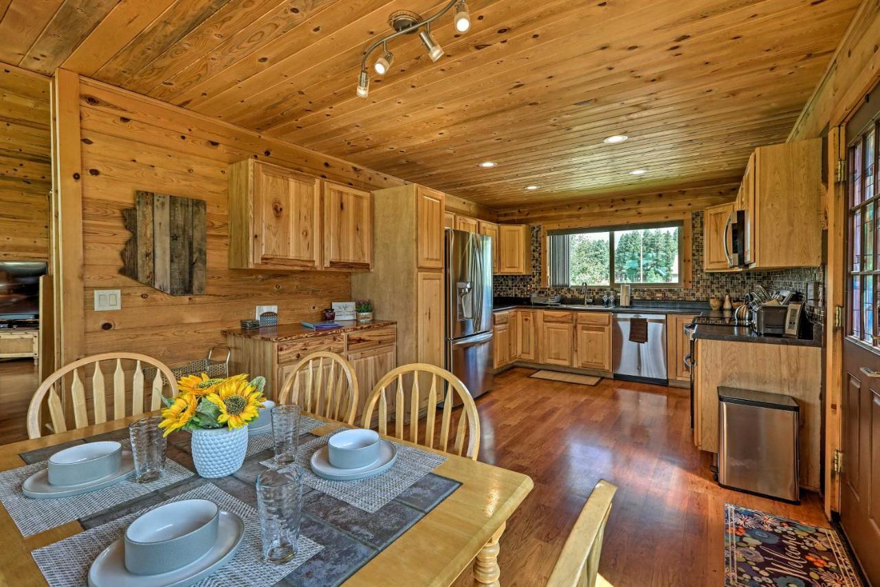 Woodsy Pinetop Oasis, 11 Mi To Rainbow Lake! Luaran gambar