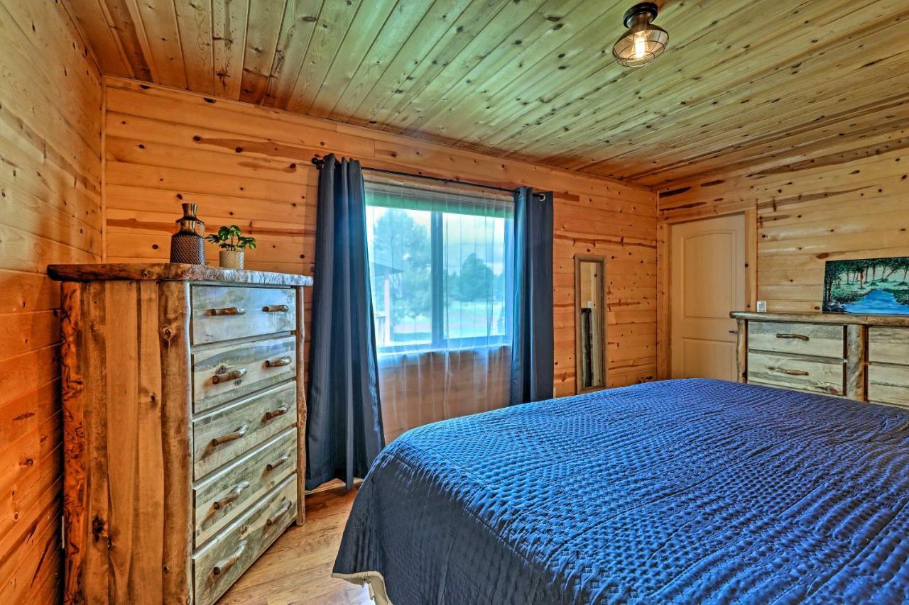 Woodsy Pinetop Oasis, 11 Mi To Rainbow Lake! Luaran gambar
