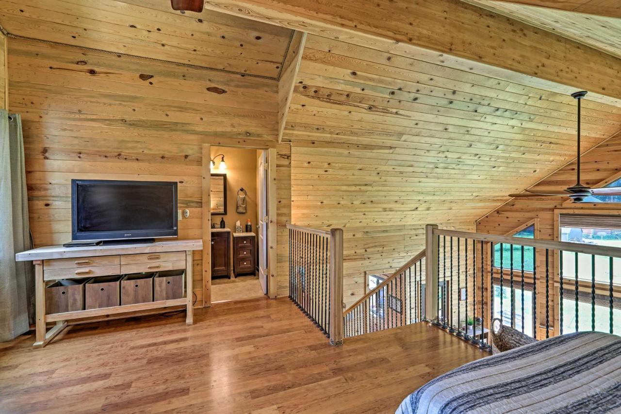 Woodsy Pinetop Oasis, 11 Mi To Rainbow Lake! Luaran gambar